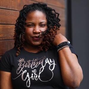 Meet your Posher, Latasha